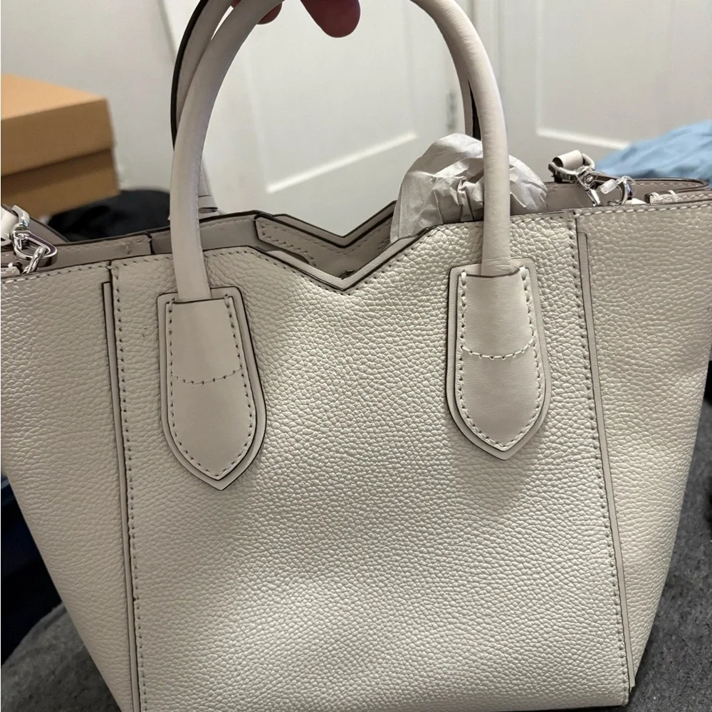 Michael Kors Cream Satchel Bag - Picture 3 of 6